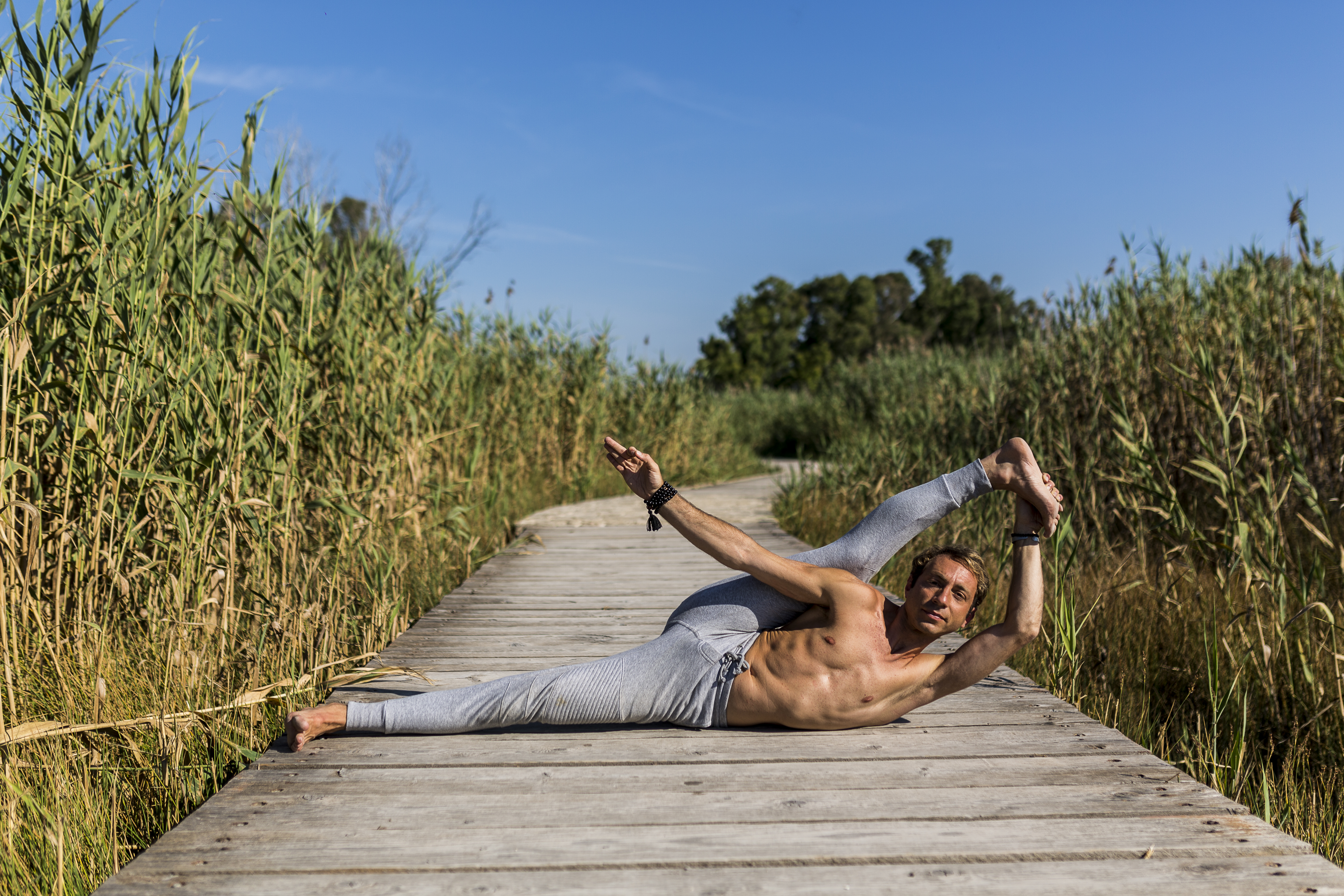 Lo yoga permette di migliorare la flessibilità delle anche